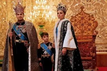 سفر به ایام قدیم سال 1339؛ آرایش کردن فرح تو پیست اسکی