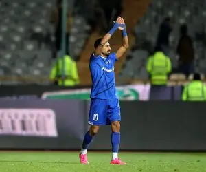 رامین رضاییان قید استقلال را می‌زند؟