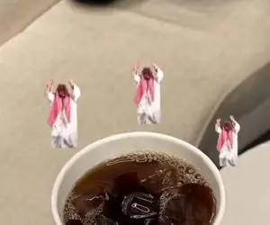 بازی فکری؛ چند تا از شیخ های عرب در حال رقص رو پیدا کردی با چشمت همه رو خاک و مال کن