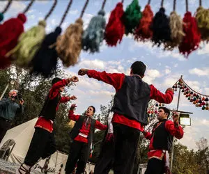 جشنواره رنگارنگ اقوام ایرانی در فردیس آغاز شد