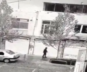 آواز اصیل؛ پیرمرد تو خیابون با بغض هزار ساله ساغرم شکست ای ساغی خوند جیگرت سوراخ میشه