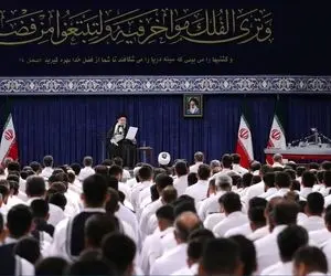 می‌گویند اجازه نمی‌دهیم فلان کشتی‌ از تنگه عبور کند، غلط زیادی است