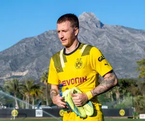 ستاره دورتموند در راه منچستر