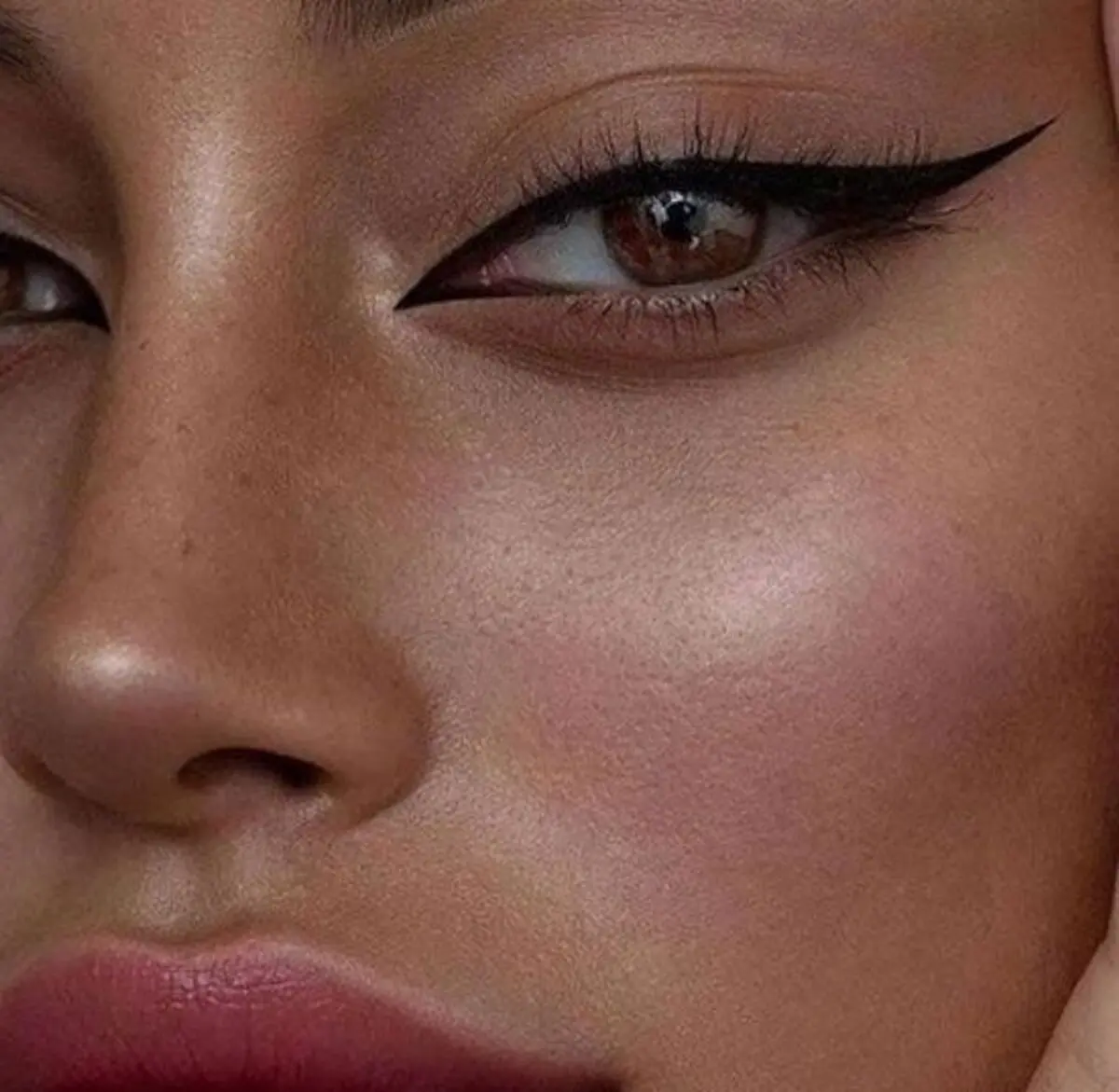 خط چشم مناسب چشم های حساس