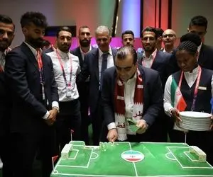 (عکس) خوش‌آمدگویی رسمی قطری ها به کاروان تیم ملی ایران