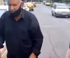 آواز شاد؛ پیرمرد دستفروش برای فروختن میوه هاش میزنه زیر آواز/چه آهنگی ساخت واسه میوهاش