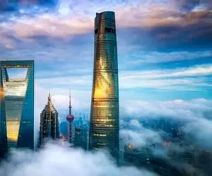 معماری خلاقانه؛ برج ساختن تو فیلمبرداری ازش کف تا بالا انقد بلنده آرتروز‌ گردن میگیرن