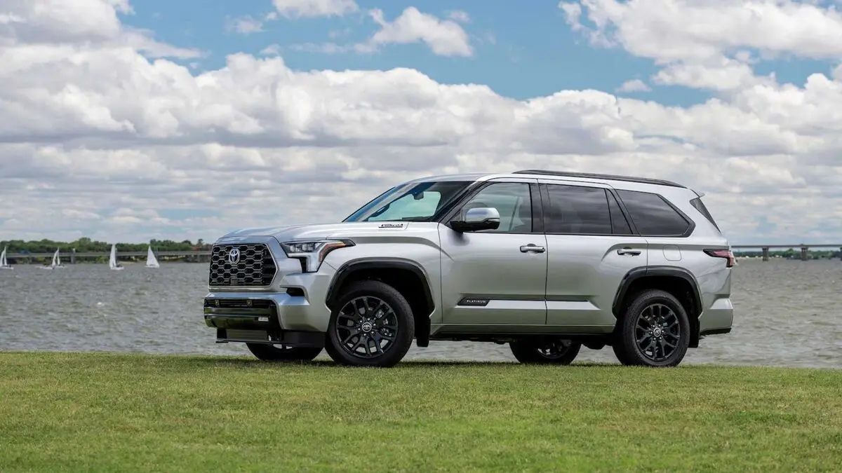 Toyota Sequoia2023