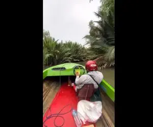 رانندگی لذت بخش با قایق به صورت حرفه ای | ویدیو