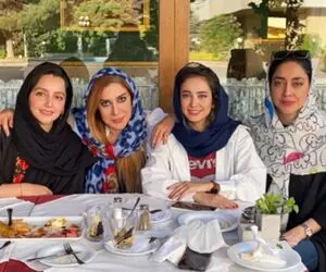 دورهمی "بازیگران خانم" در یک رستوران شیک؛ همه خوشگلا! +عکس