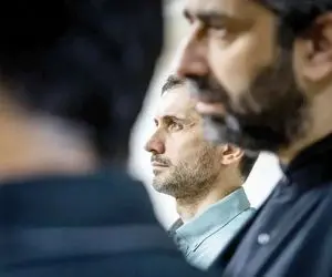 پسر پزشکیان وسط مصاحبه در گوش پدرش چه گفت؟