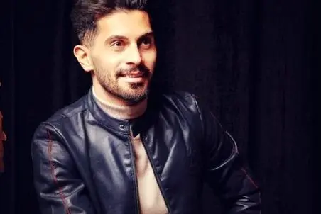 آواز معروفا؛ عالیشاه عروسی گرفته زده رو دست همه بازیگرا ویبره کمر کنعانی رو یکی بگیره