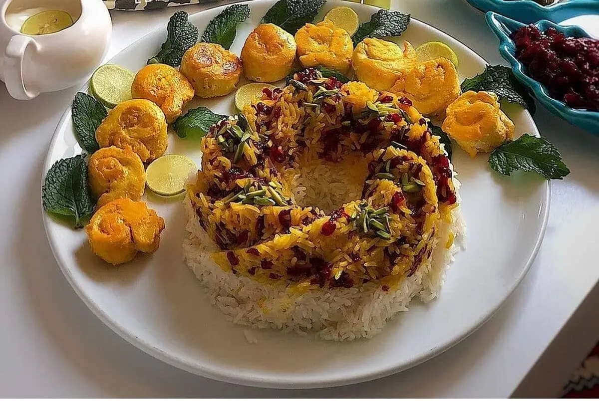 زرشک پلو با جوجه حلزونی
