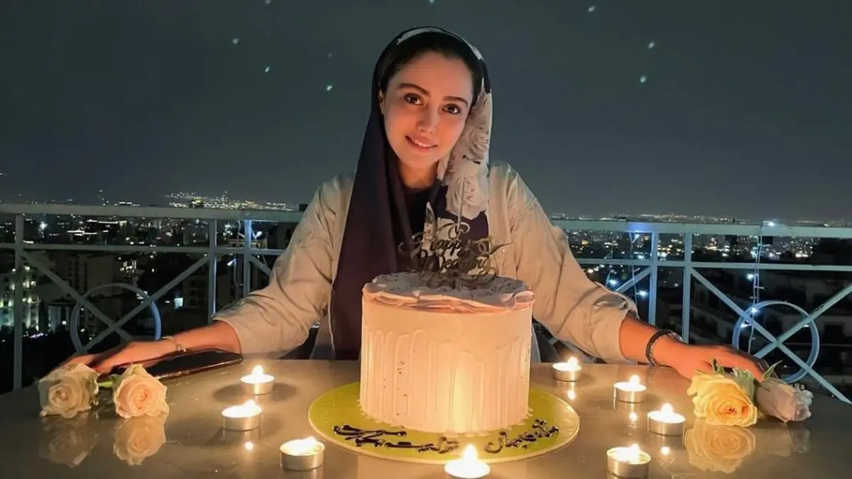 شادی مختاری 