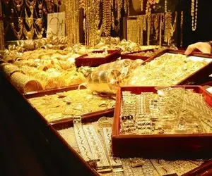 پیش بینی قیمت طلای جهانی/ انس در مرز تصمیم‌ حساس؛ اصلاح عمیق یا آغاز موج صعودی جدید؟