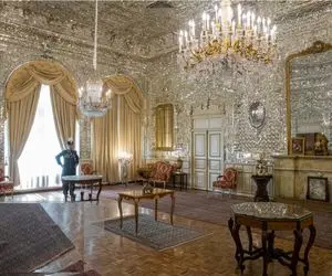 کاخ گلستان در حمله هوایی آسیب دید