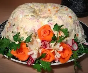 ترفندهای خوشمزه تر شدن سالاد الویه + سالاد الویه قالبی