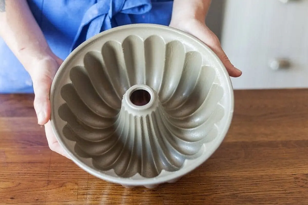 how-to-prevent-bundt-cakes-from-sticking