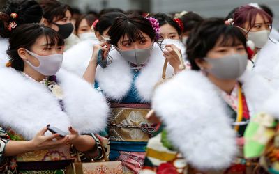 (تصاویر) دختران ژاپنی در جشن رسیدن به سن قانونی