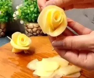 آشپزی حرفه ای؛ طرز تهیه ته دیگ گل رز با سیب زمینی اینو مادرشوهرت ببینه میگه عجب عروسی