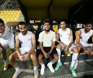 حواس استقلال به جذب مهاجم خارجی که جانشین قایدی شود هست؟