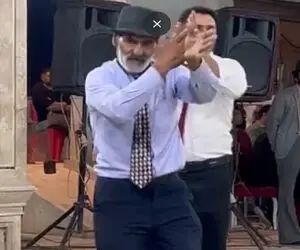 دانلود آواز شاد؛ حاج عمو بنازم انرژیتو که جوونای مجلس با دیدنت احساس پیری کردن