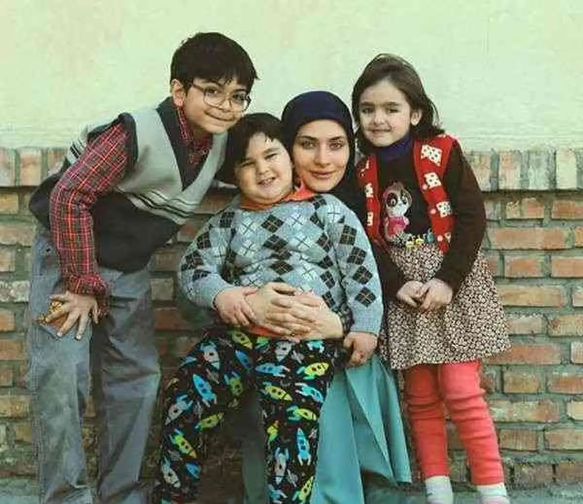 آریا نرج آبادی