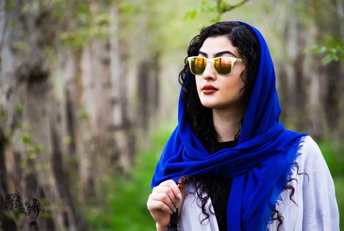 مریم مومن
