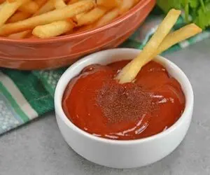 طرز تهیه "سس قرمز" بدون مواد نگهدارنده و البته به خوشمزگی ساندویچی ها