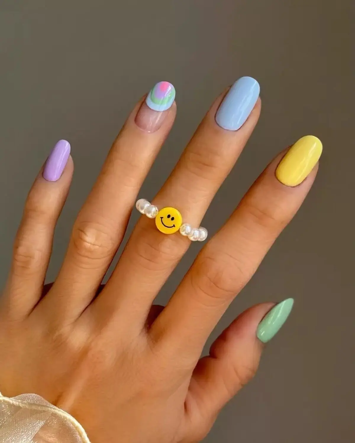 انواع لاک ناخن پاستیلی