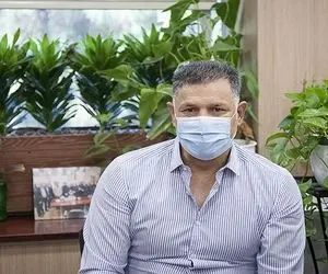 اخراج از بیمارستان به دلیل عکس گرفتن با علی دایی!