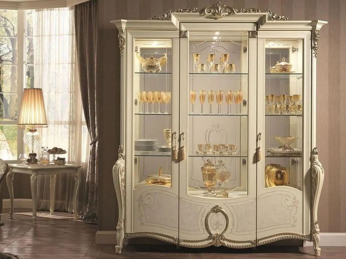 چیدمان ظروف در بوفه