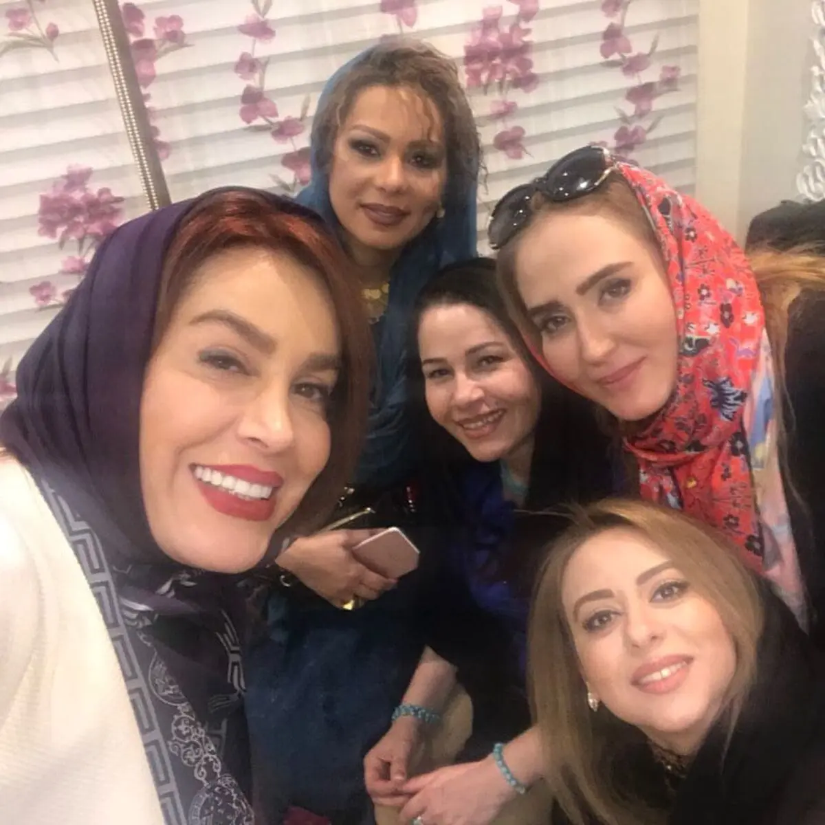 zohrefakour_1520000032