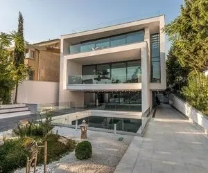 خرید ویلای اشرافی در شهرک غرب؛ تریبلکس همه چی تموم 290 میلیارد ناقابل!
