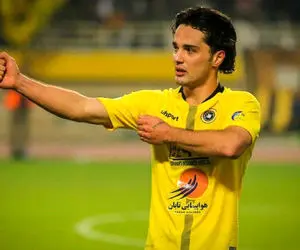 مدافع ملی پوش دیگر پرسپولیسی نمی شود!