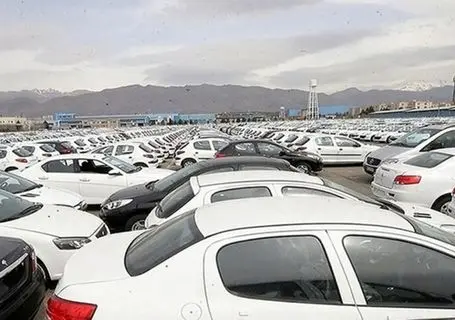 سقوط قیمت‌ دنا در یک شب؛ بازار خودرو در شوک