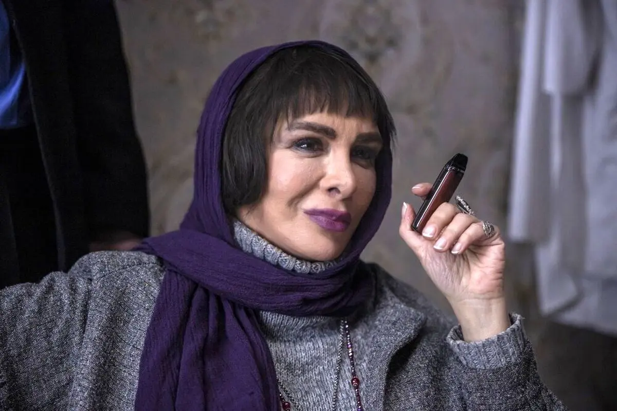 افسانه بایگان