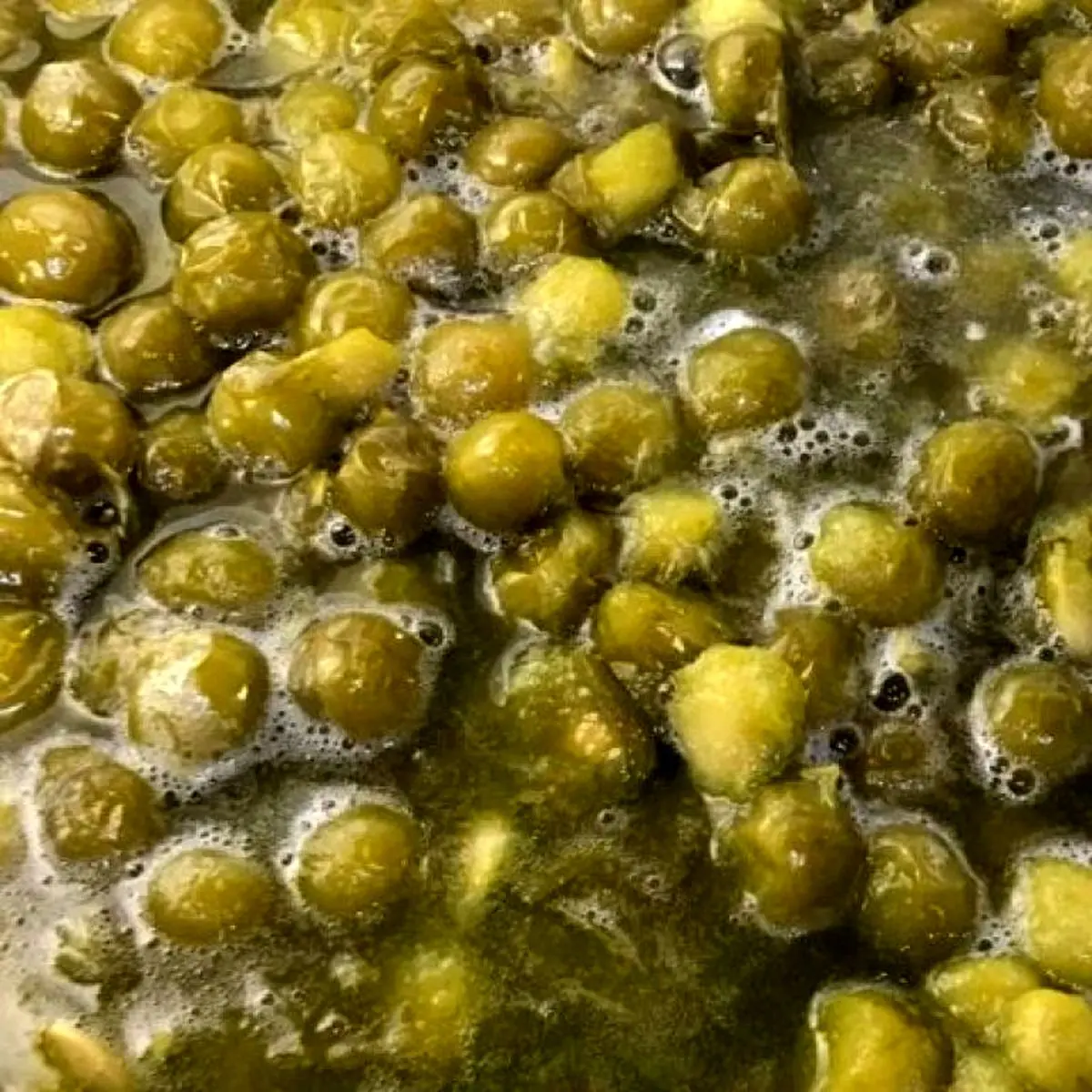 لواشک-گوجه-سبز-2-e1646047868526-768x768