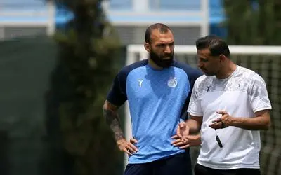 استقلال با ۲ غایب برابر چادرملو