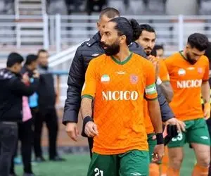 ستاره سابق استقلال کمی دورتر از لیگ ایران به فوتبالش ادامه خواهد داد