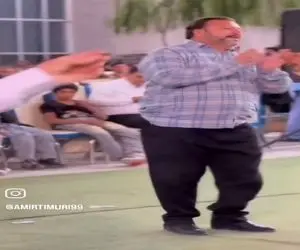 آواز شاد؛ مرد با هیکل رضازاده و دل عموپورنگ جوری رقصید روحت شاد میشه انقد بامزه اس