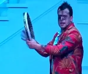 آواز شاد؛ روزبه حصاری زد سیم آخر آهنگ من زن میگیرم رو رقص کنان خوند فقط نگار جواهریان