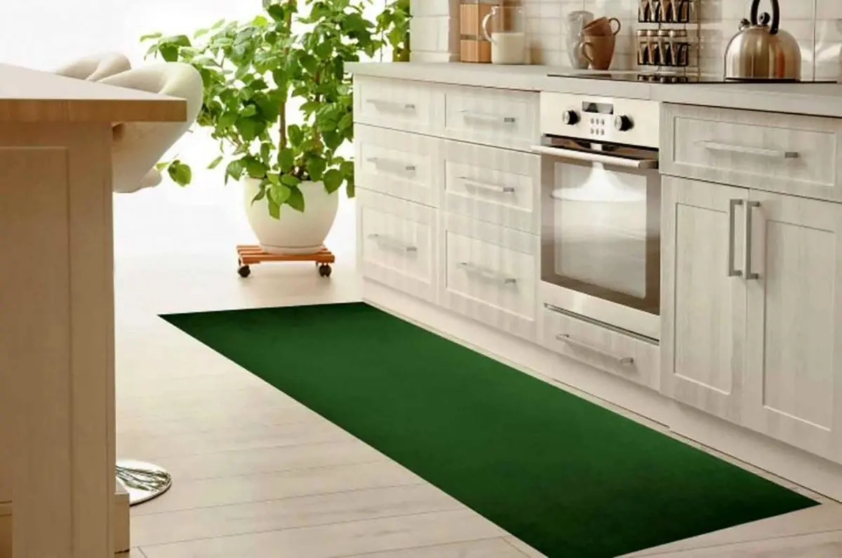 فرش برا آشپزخانه با کابینت سفید