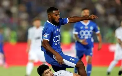 عدم حضور مهاجم گرانقیمت استقلال مقابل استقلال خوزستان