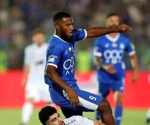 عدم حضور مهاجم گرانقیمت استقلال مقابل استقلال خوزستان