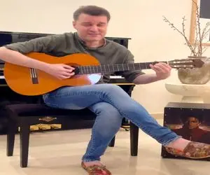 آواز معروفا؛ باربد بابایی منم عاشق نازتو کشیدن میخونه ماشالاش باشه آقا صداش بهشتیه