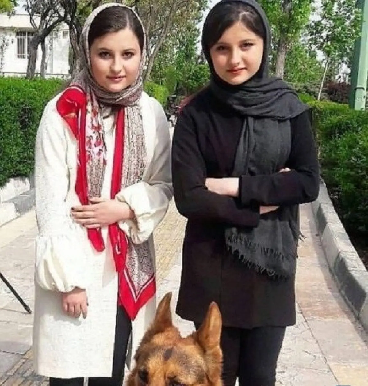 سارا و نیکا فرقانی