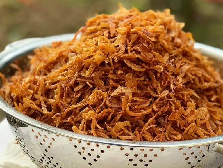 آموزش آشپزی؛ پیاز داغ چیپسی با اسن سه ترفند مهم؛ عین پر سبکه