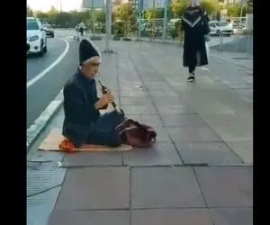 آواز خیابانی؛ ببیند این پیرمرد گیس سفید چه با سودا قره نی میزنه و میبرتت رو ابرا!