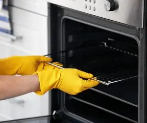 ترفند های خانه داری؛ روش های جادویی چربی زدایی و برق انداختن فر، مایکروفر و توستر